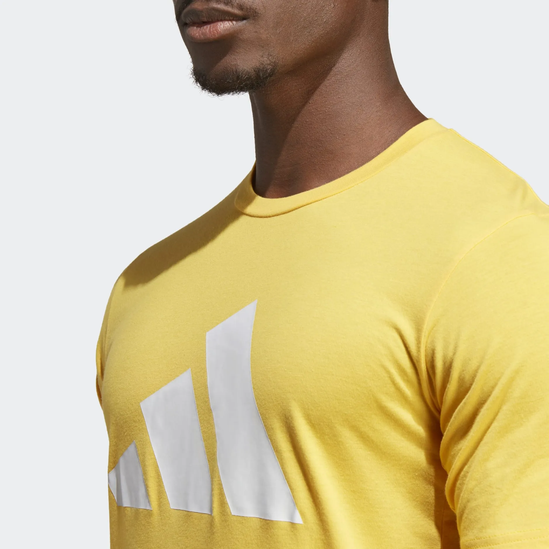 ADIDAS TRAIN ESSENTIALS FEELREADY LOGO TRAINING T-SHIRT - IC1221