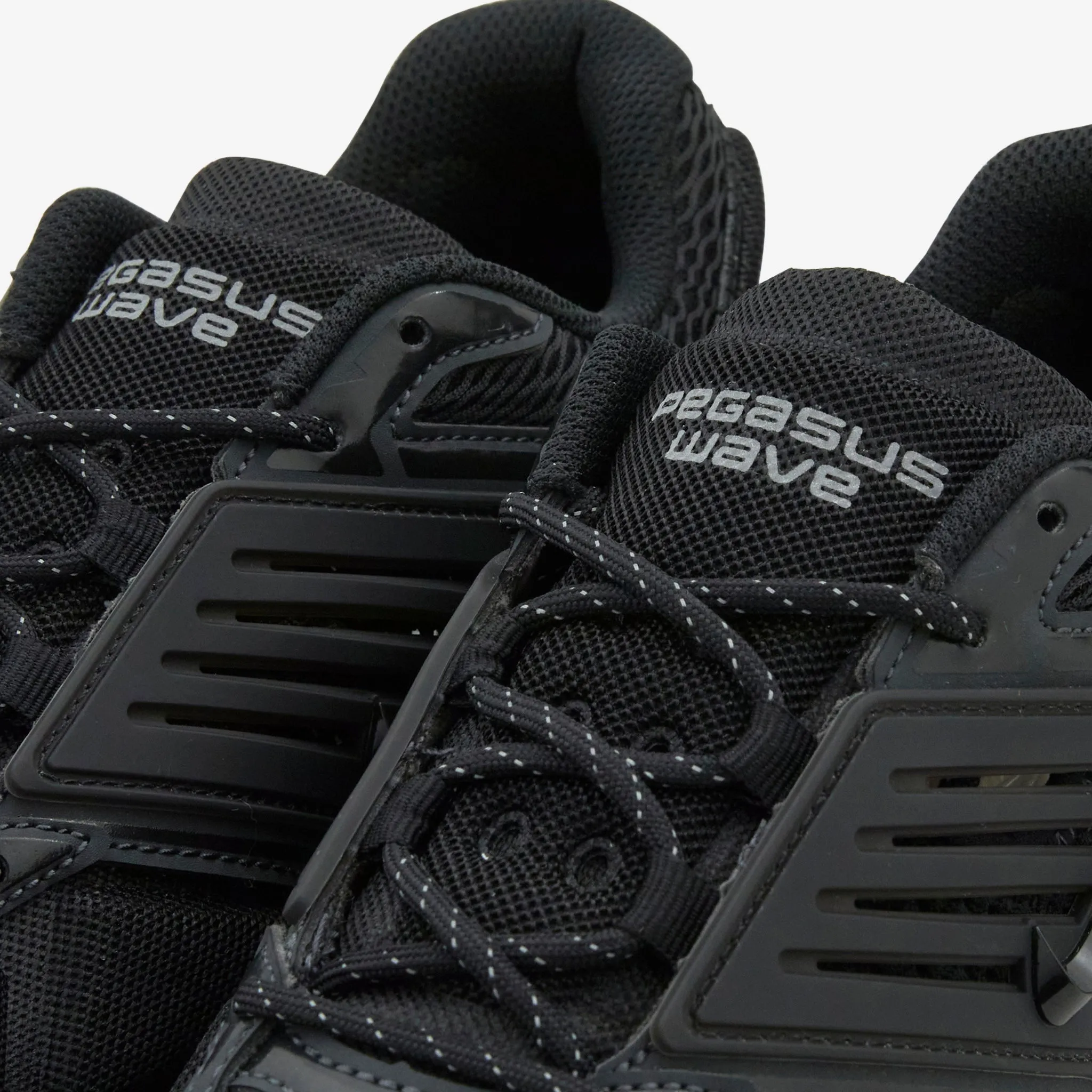Air Pegasus Wave Black | Black | Anthracite | Cyber