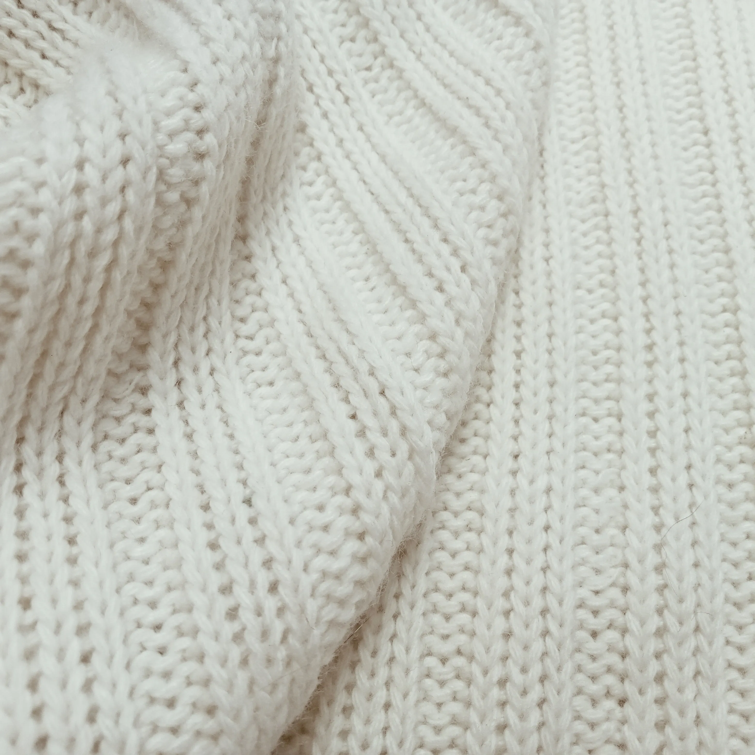 Butter cream - ribbed chunky knit - sold by 2.50mtrs