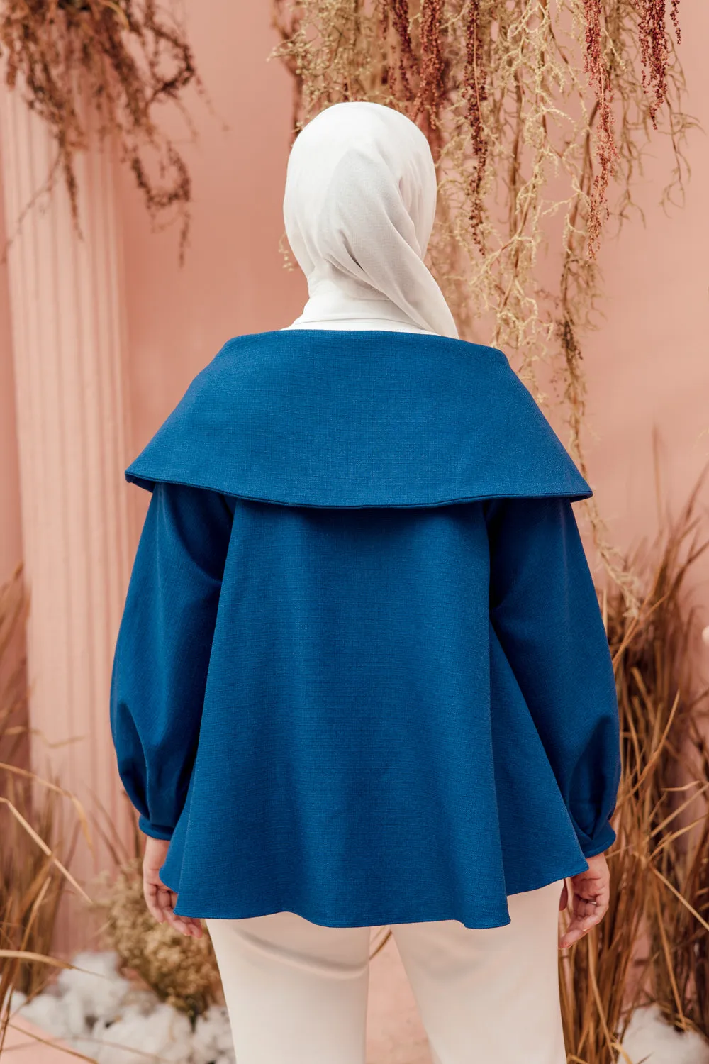 Calliesh Shaped Outer Classic Blue