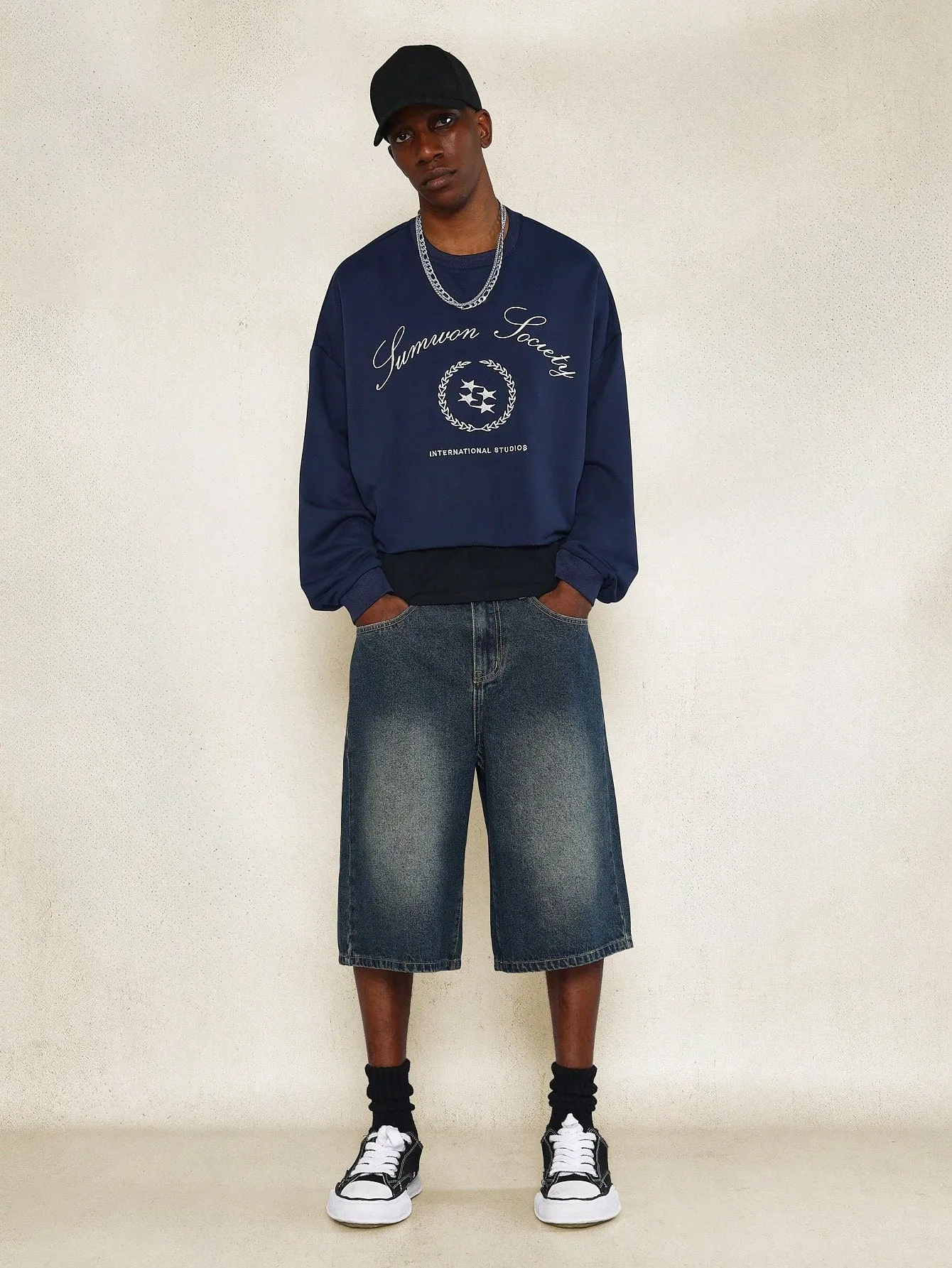Crop Fit Lightweight Sweatshirt With Embroidery Design