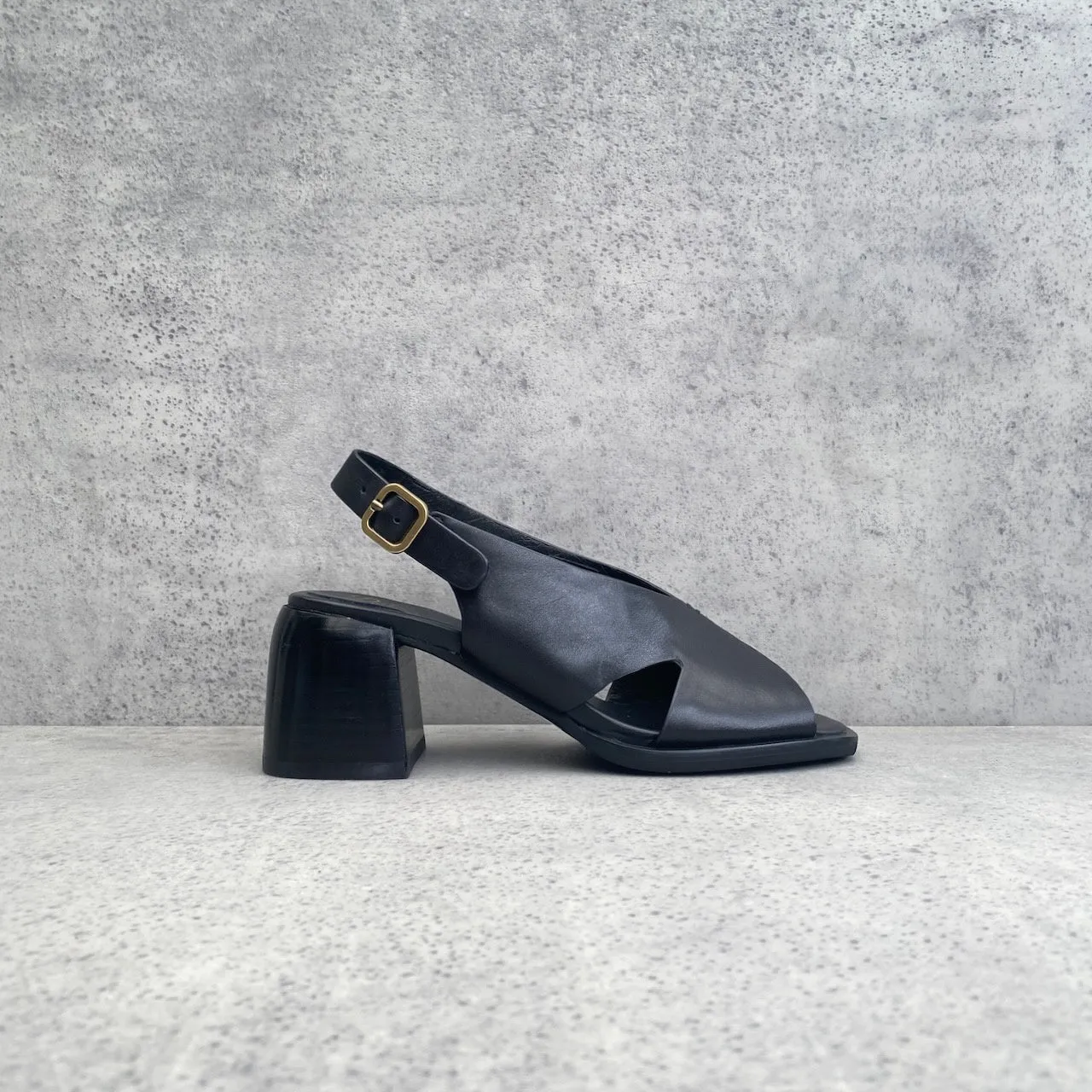 EOS Isadora Onyx - ONLINE ONLY, Size 41