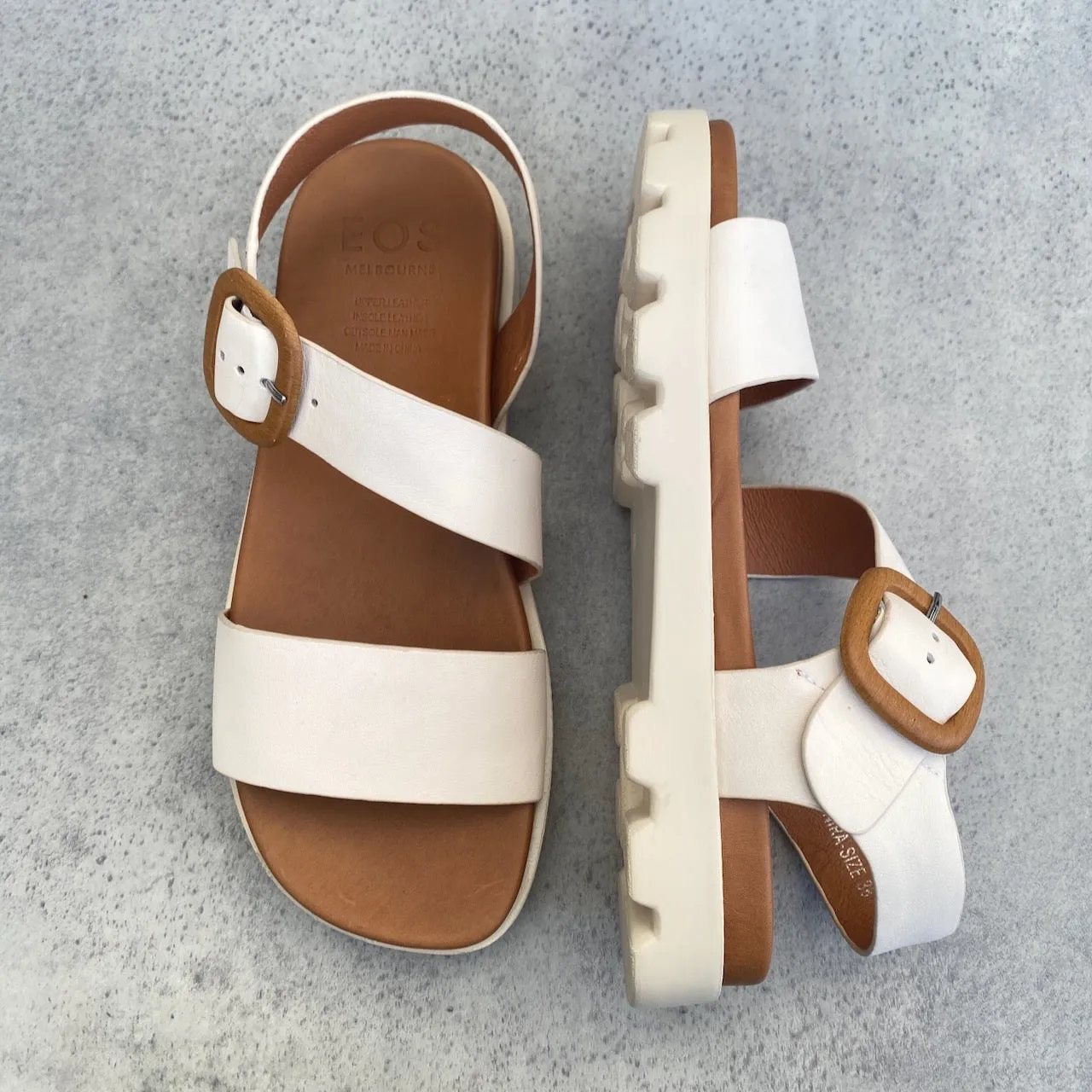 EOS Nira B - ONLINE ONLY