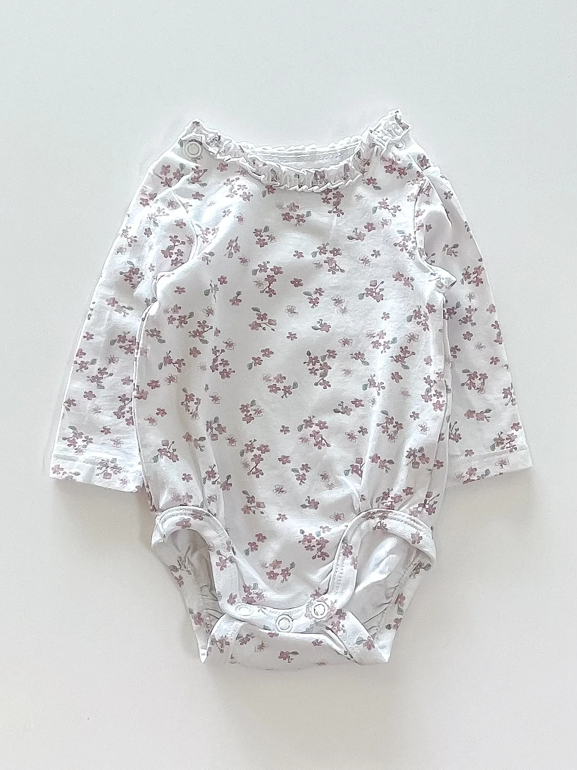 H&M organic floral bodysuit (1-2m)
