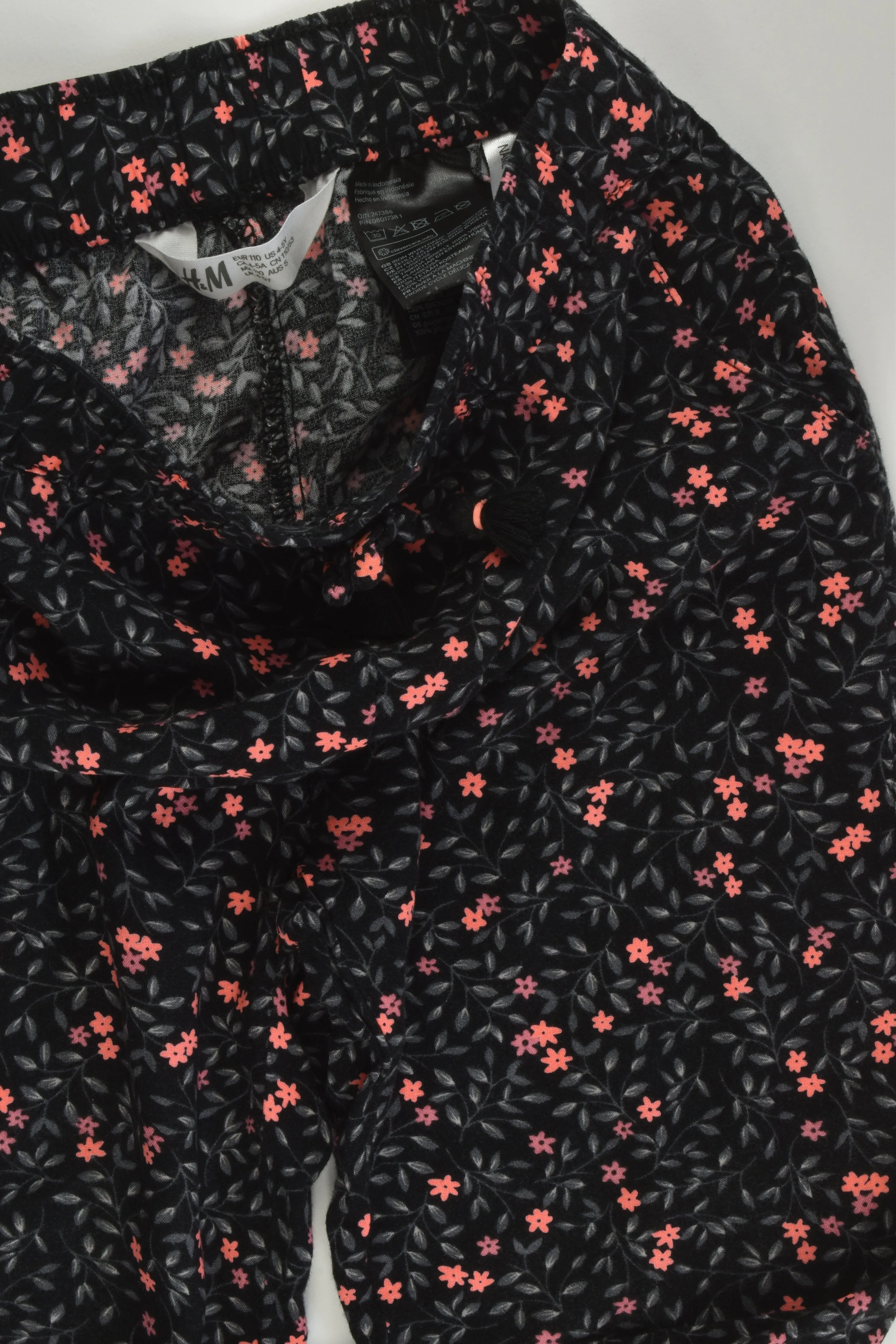 H&M Size 5 Viscose Pants