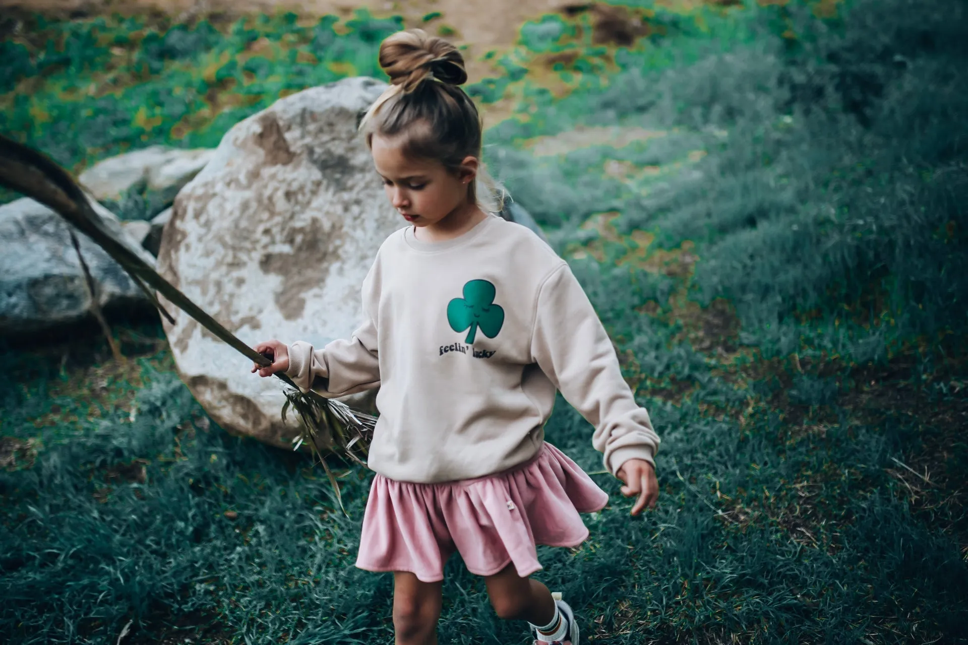 *IMPERFECT* FEELIN' LUCKY | oversized  drop shoulder | KIDS