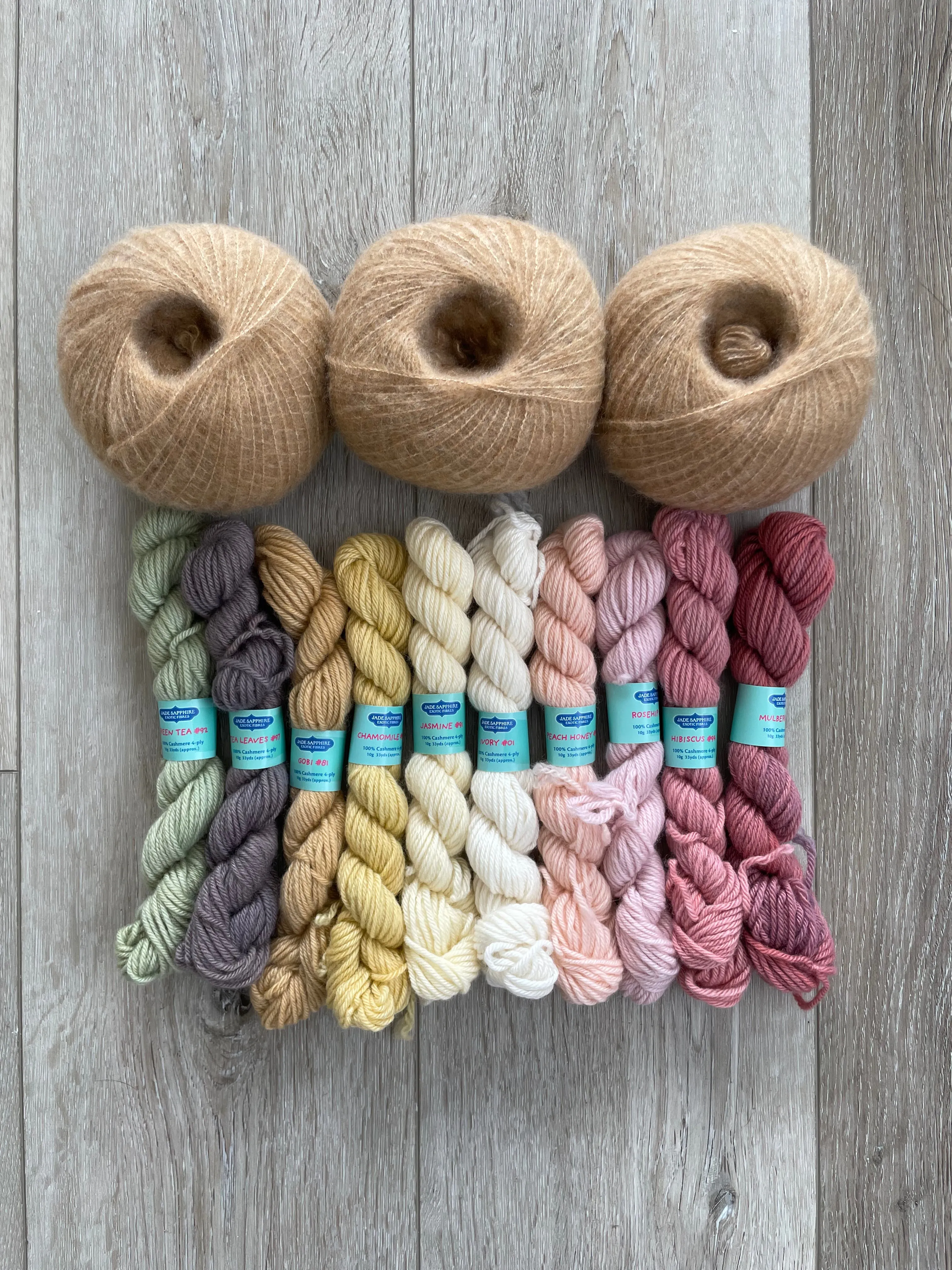 Marni's Coloring Box Pullover Kit