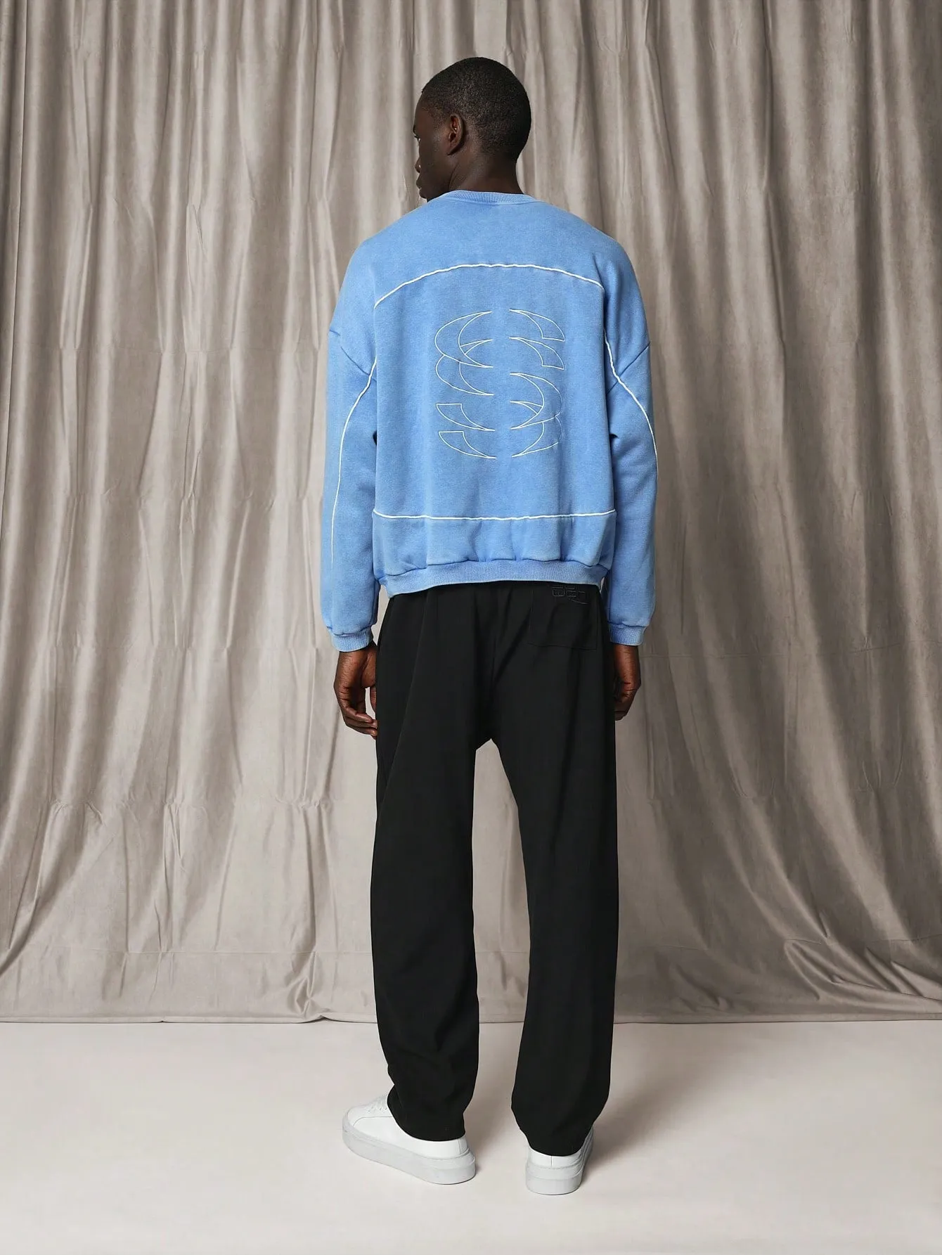 Regular Fit Washed Embroidered Sweatshirt With Piping