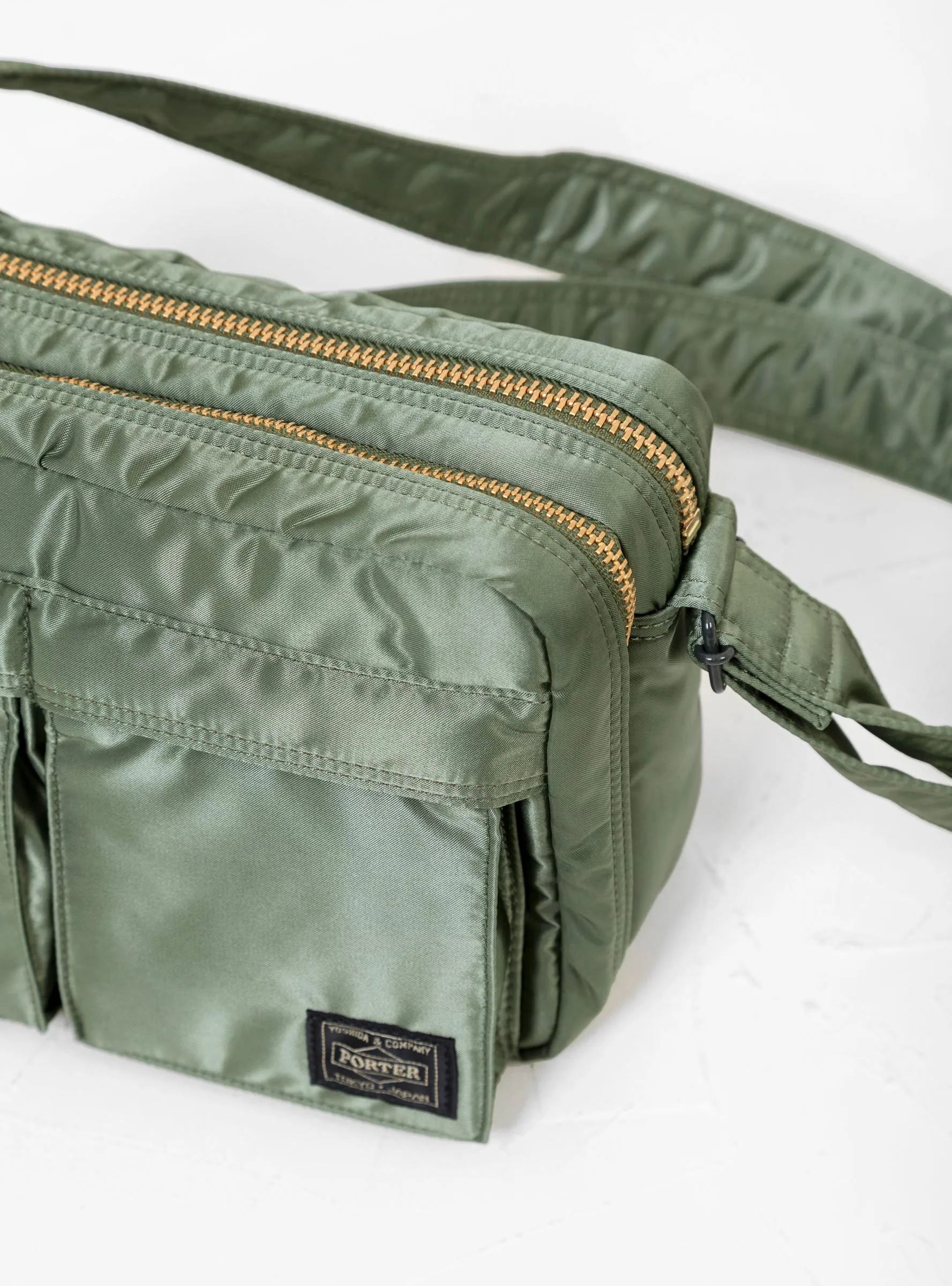 TANKER Shoulder Bag (S) Sage Green
