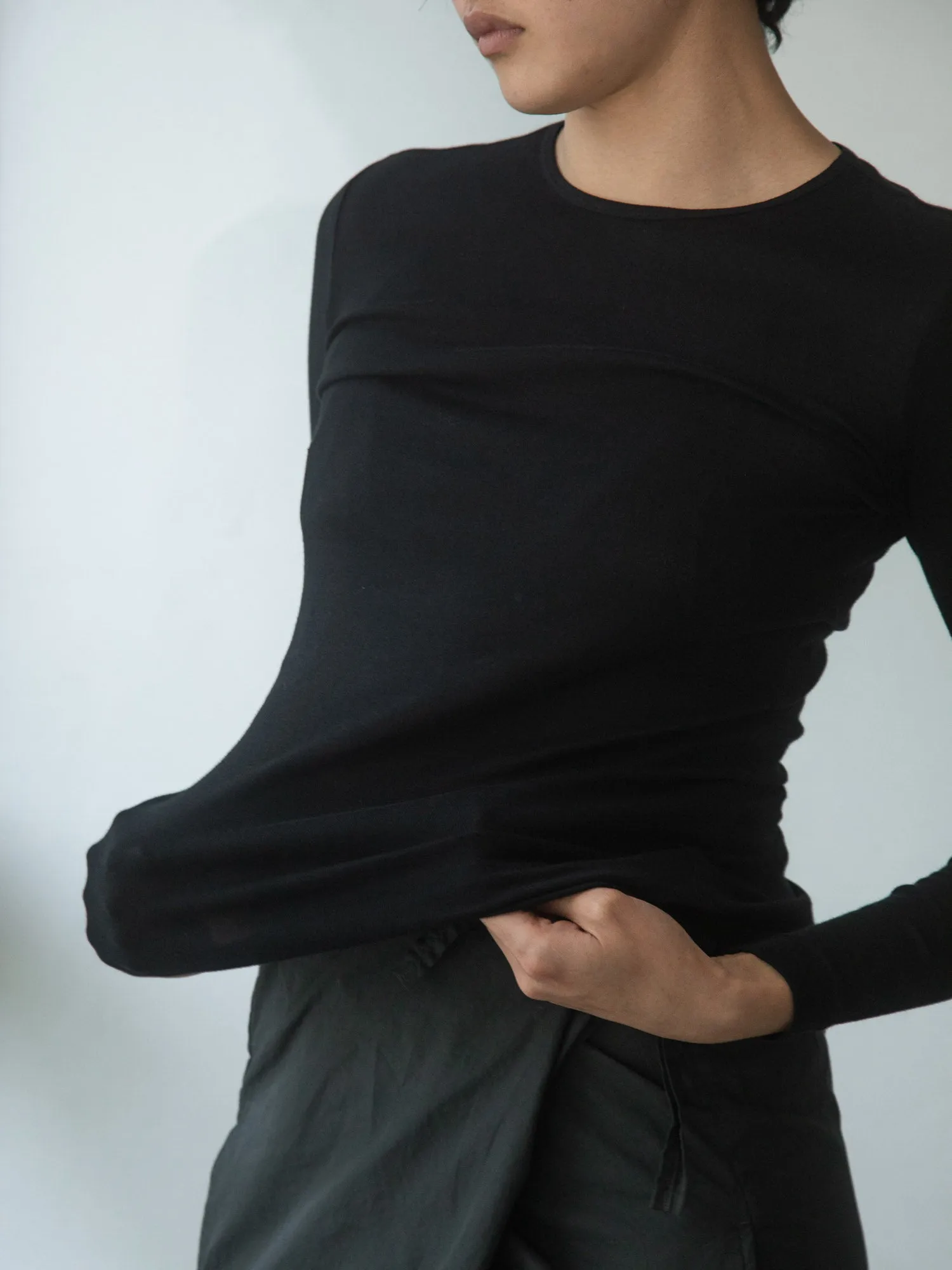 Thin Cotton Crewneck Shirt - Black