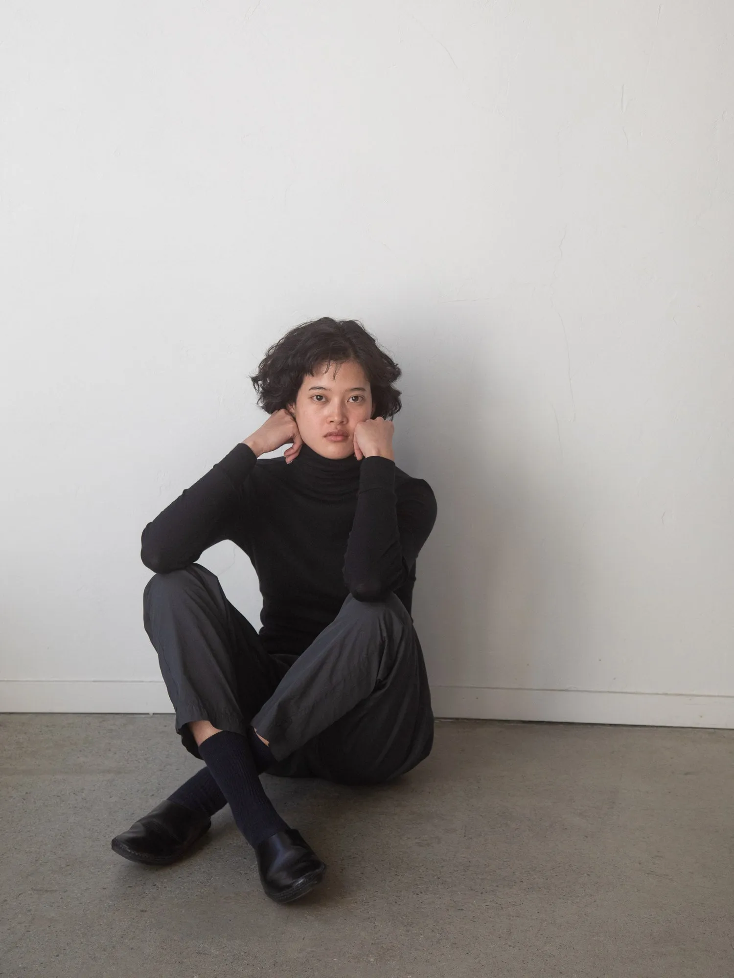 Thin Cotton Crewneck Shirt - Black